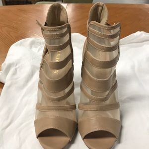 Tan fashion heels
